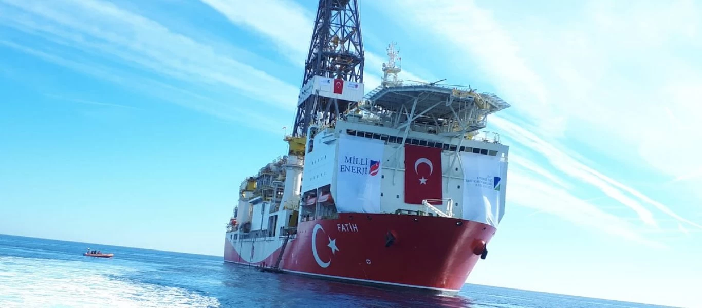 Ο «Πορθητής» επέστρεψε για να «τρυπήσει» στην Κύπρο: Με NAVTEX η Άγκυρα δεσμεύει την μισή κυπριακή ΑΟΖ